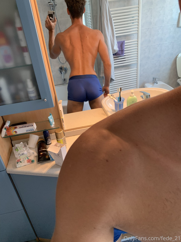 344 Italian Muscle Hunk Federico Fede 21 Onlyfans Wank Off Porn