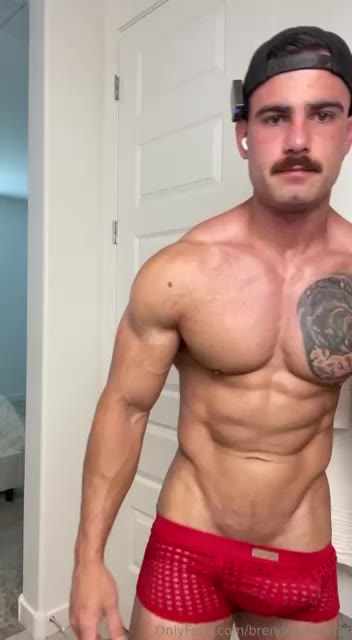 9 Brendon Wharton onlyfans