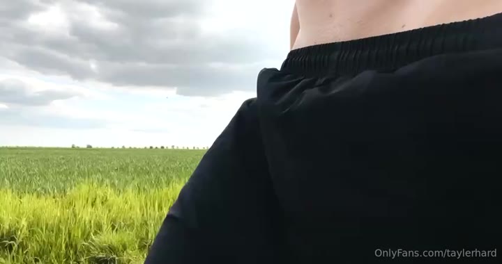 16 adifferentbrandofme onlyfans