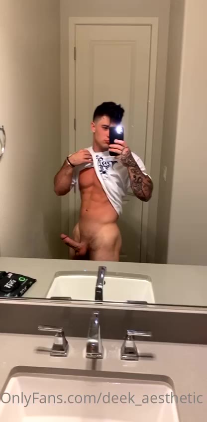29 Derek Martin  deek_aesthetic Onlyfans Video