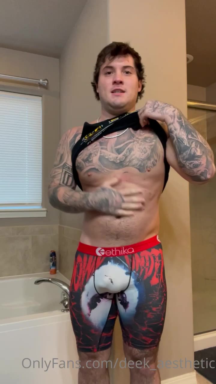 156 Derek Martin  deek_aesthetic Onlyfans Video