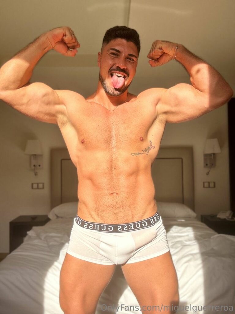 MIGUEL GUERRERO PHOTO GALLERY - GaysDream Gay Onlyfans Leaks