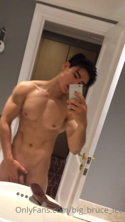 37 BustyBruceLee Onlyfans