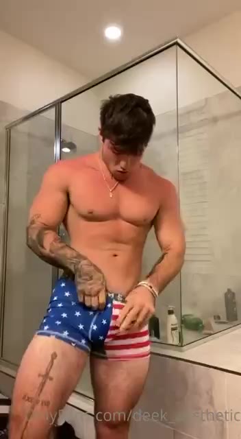 259 Derek Martin  deek_aesthetic Onlyfans Video