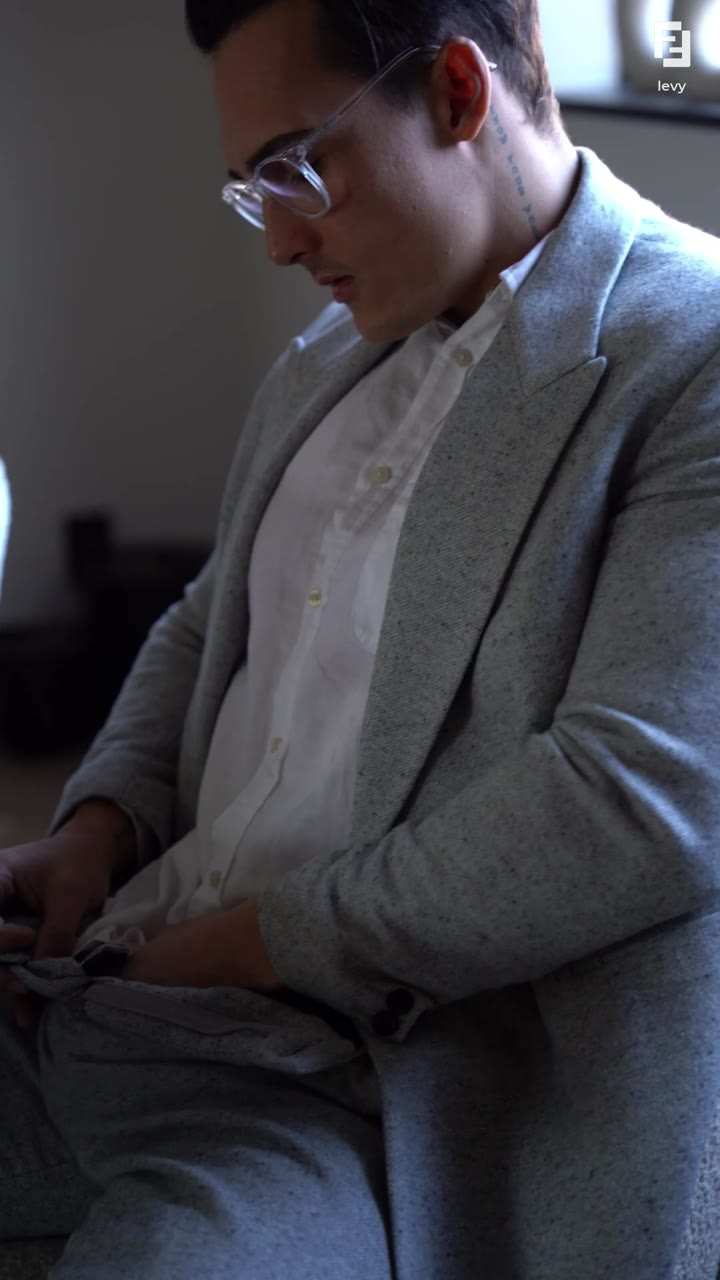 37  Muscle daddy Levy Van Wilgen Gay Cock Cum