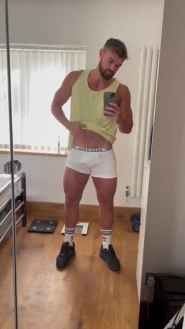 19 Chris Bayton master.baytes Onlyfans LEAKED