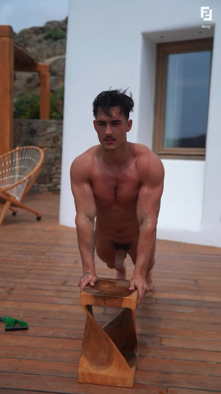 49  Muscle daddy Levy Van Wilgen Gay Cock Cum