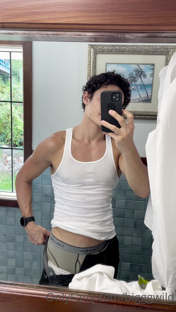 18 Big cock muscle stud Jake Wild bigggwild Onlyfans porn