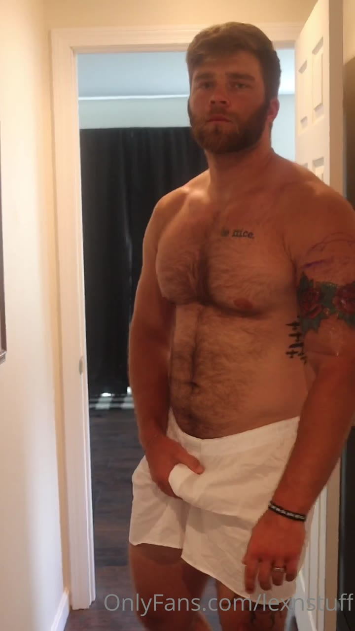 16 Alex Lederman lexnstuff fucks dildo