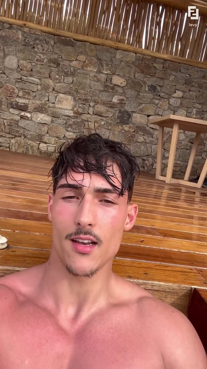 52  Muscle daddy Levy Van Wilgen Gay Cock Cum