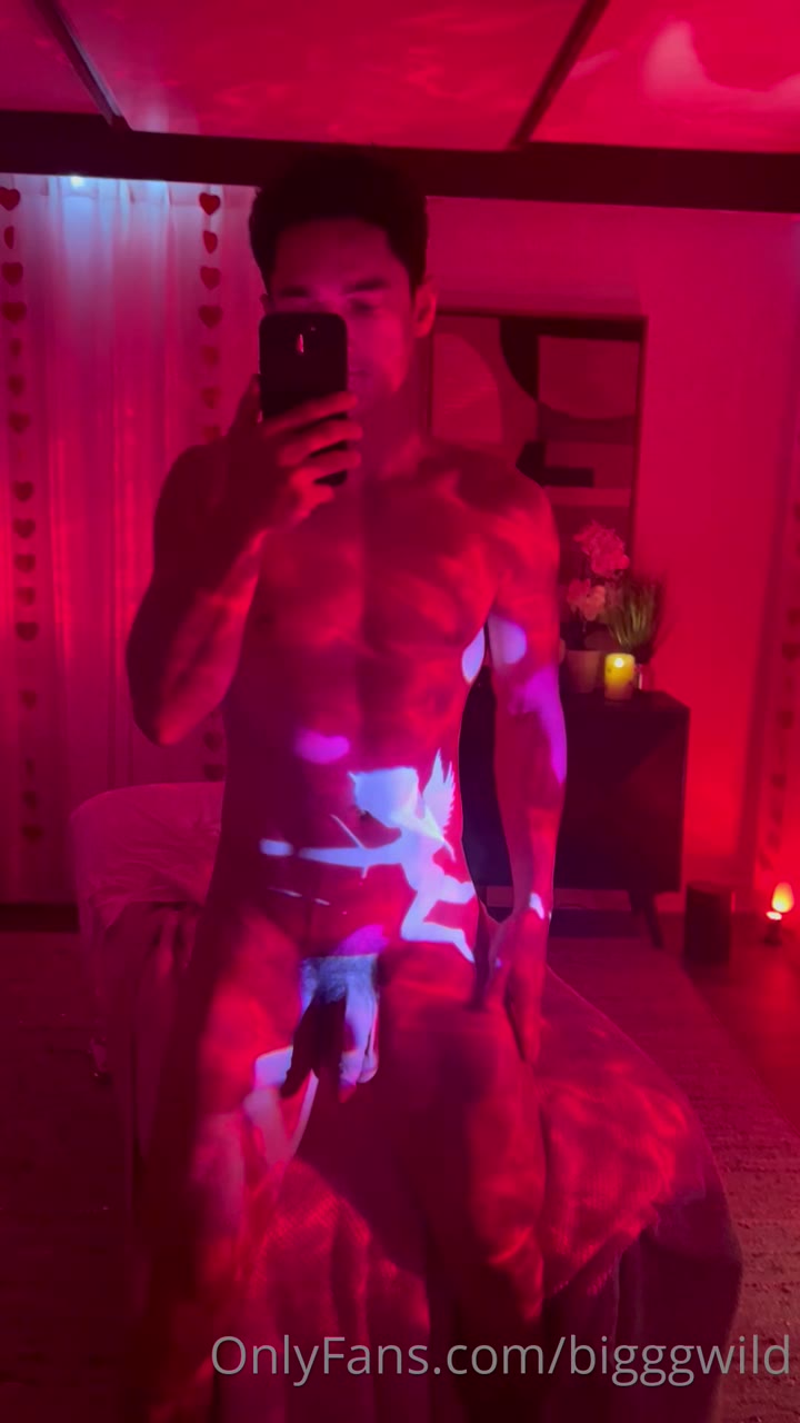 36 Big cock muscle stud Jake Wild bigggwild Onlyfans porn