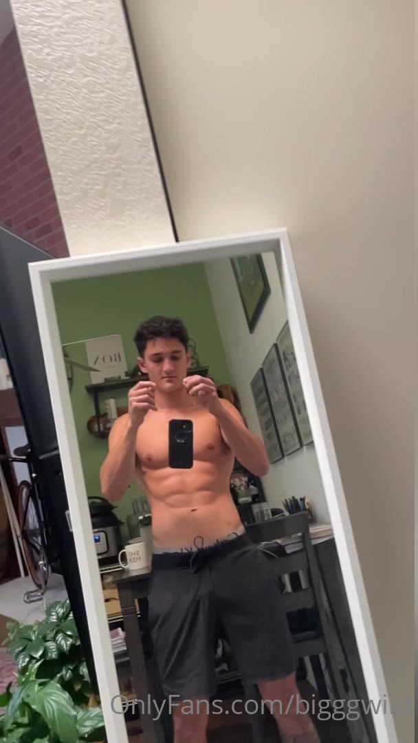 69 Big cock muscle stud Jake Wild bigggwild Onlyfans porn