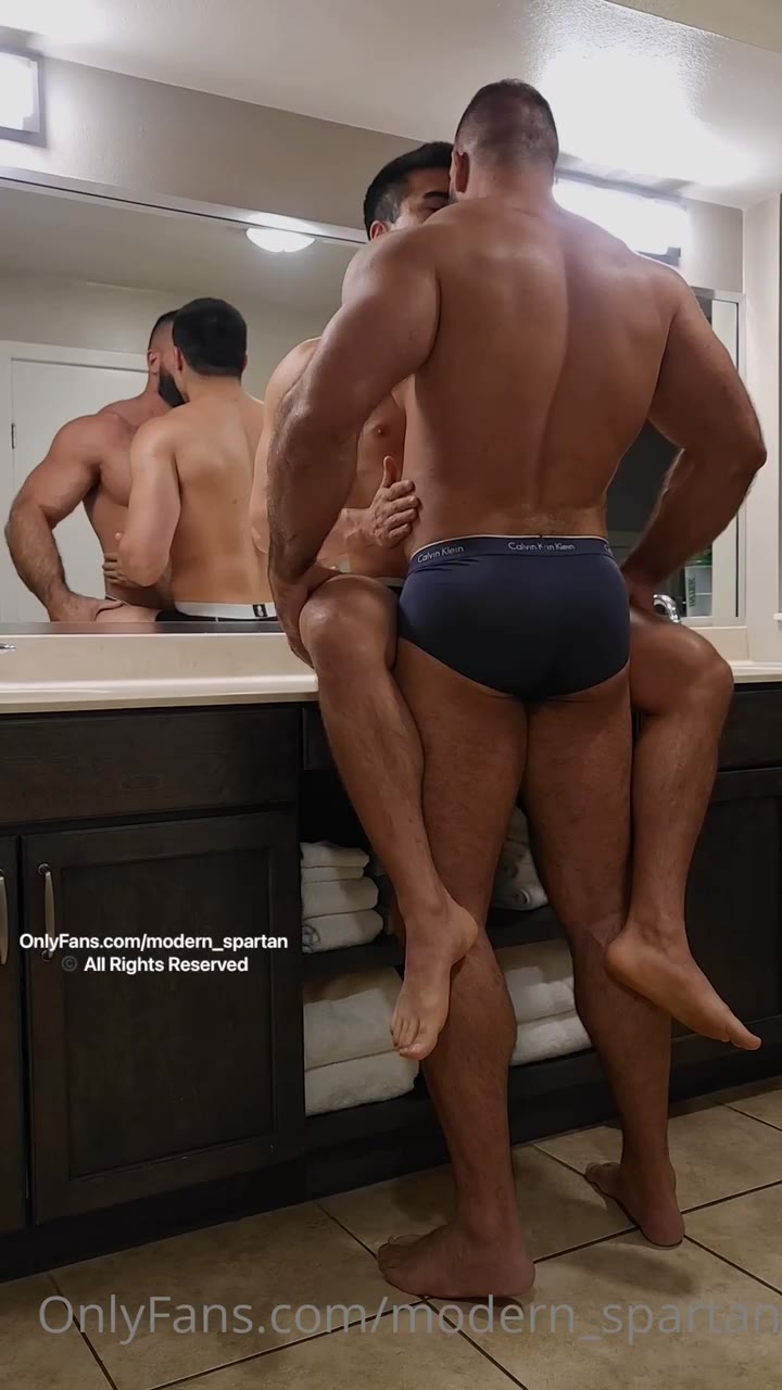 26  Muscle Daddy Nick Pulos modern_spartan nick_pulos OnlyFans Leaked