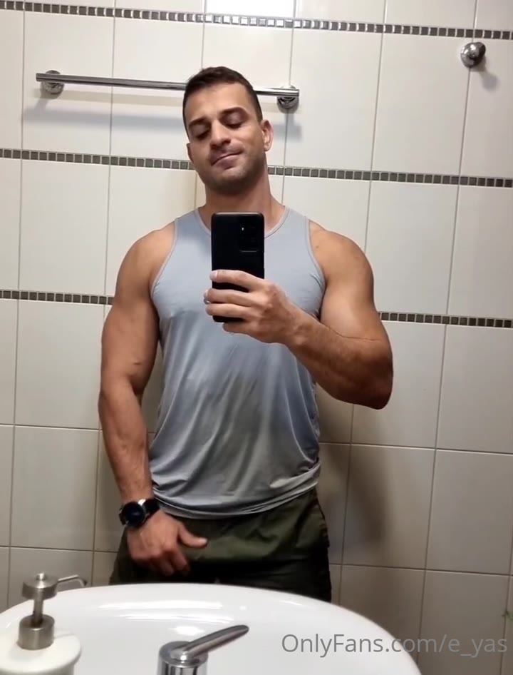 39 Arab Stud yasofjordan e_yas onlyfans porn