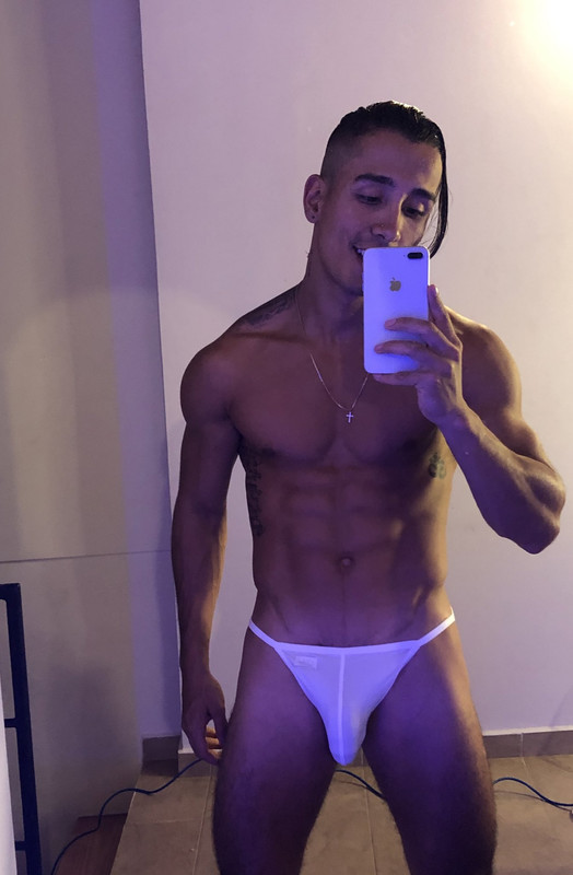 16 AaronnMG1 ONLYFANS PORN