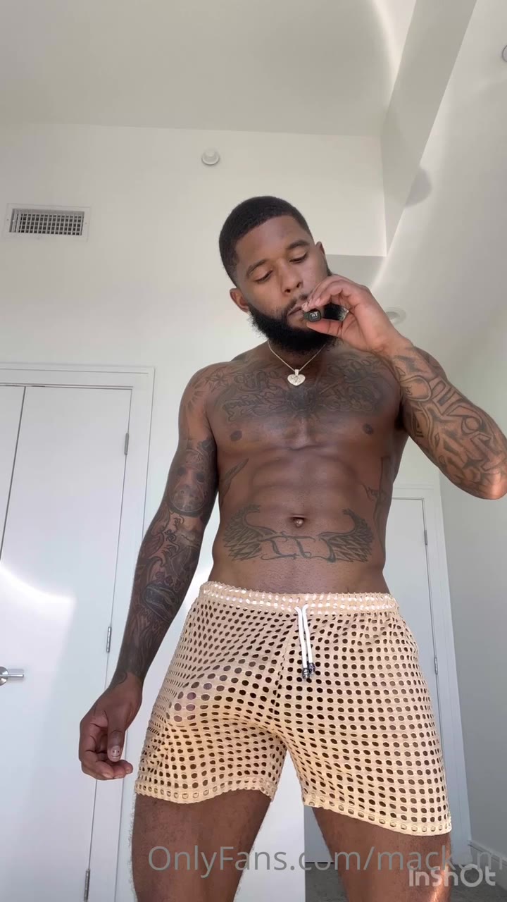 225  EX ON THE BEACH STAR MALCOLM DRUMMER MACKEM Leaked Onlyfans