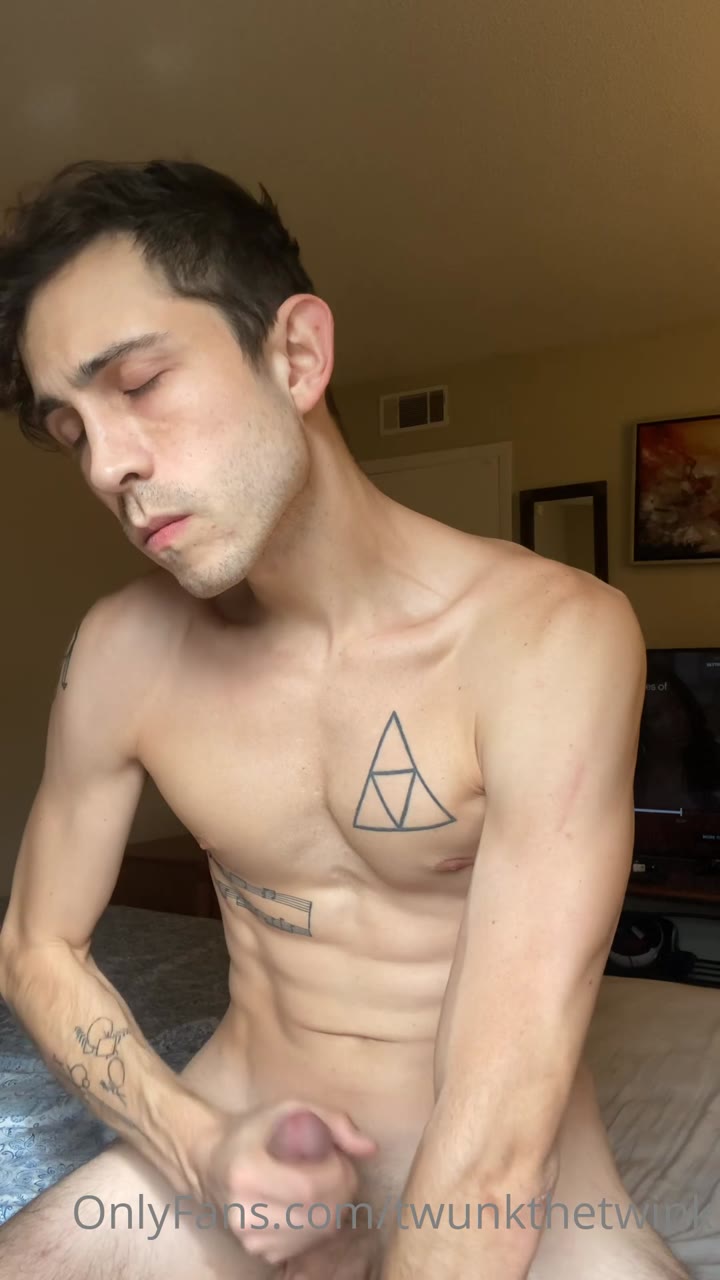27 twunkthetwink onlyfans porn leaked