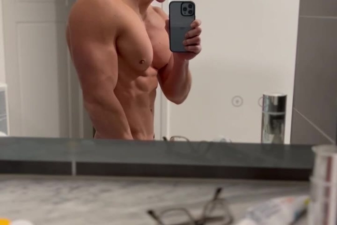78 Fitness model Joel Fath powerjoel onlyfans