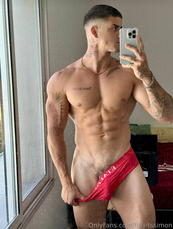 21 Simón Costa heyitssimon COCK reveal