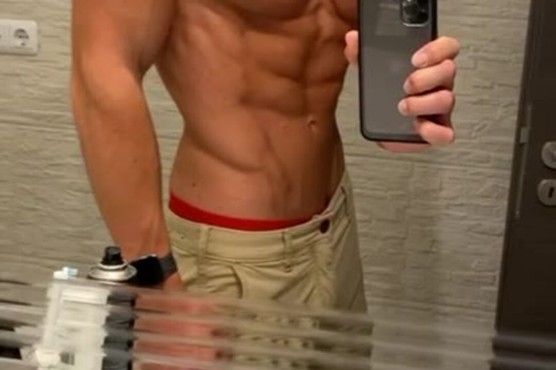 119 Fitness model Joel Fath powerjoel onlyfans