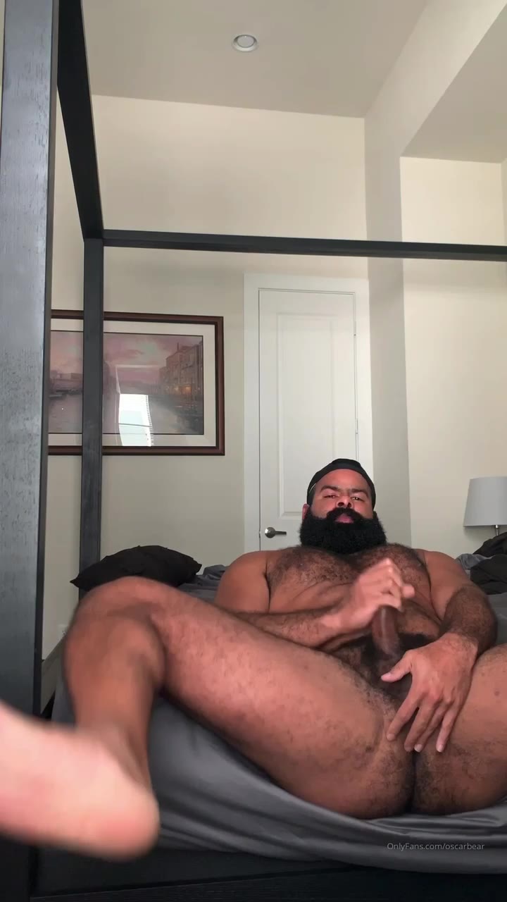 110 Hairy daddy bear Oscar Bear  oscarbear onlyfans porn