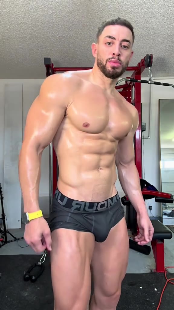 muscle hunk Hayden Monteleone supernovasteele onlyfans hot porn