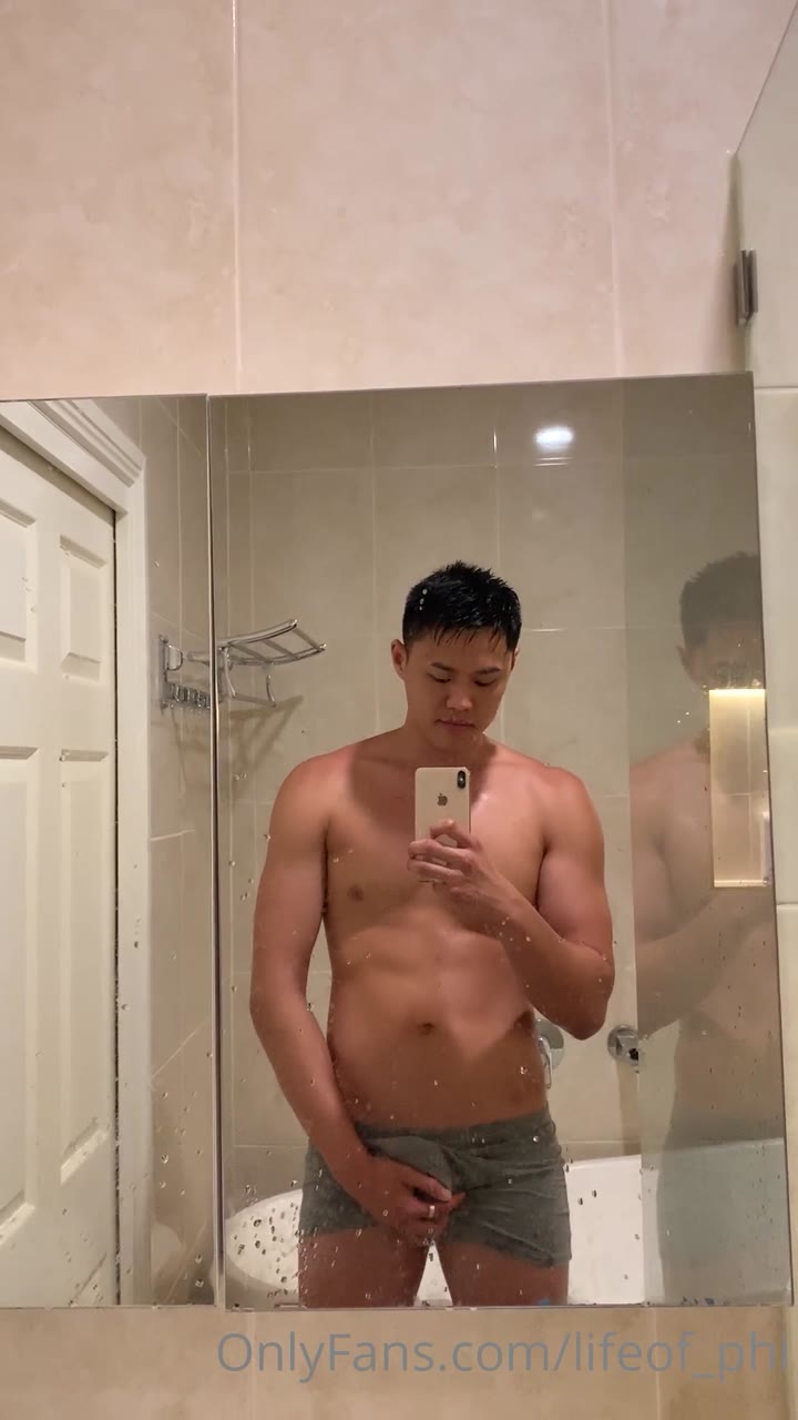13 Asian hunk lifeof_phi onlyfans porn leaked