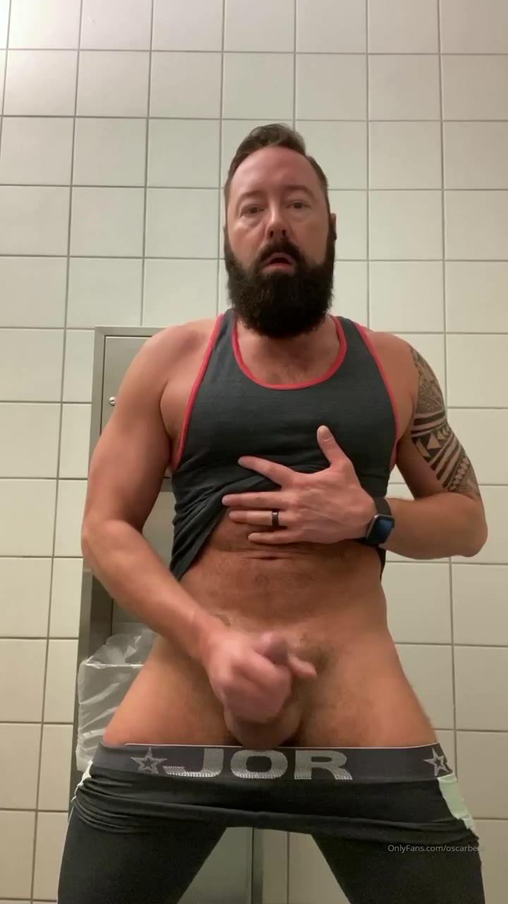 116 Hairy daddy bear Oscar Bear  oscarbear onlyfans porn