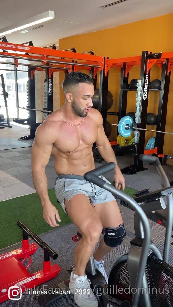 90 Latino muscle hunk guilledominus onlyfans porn