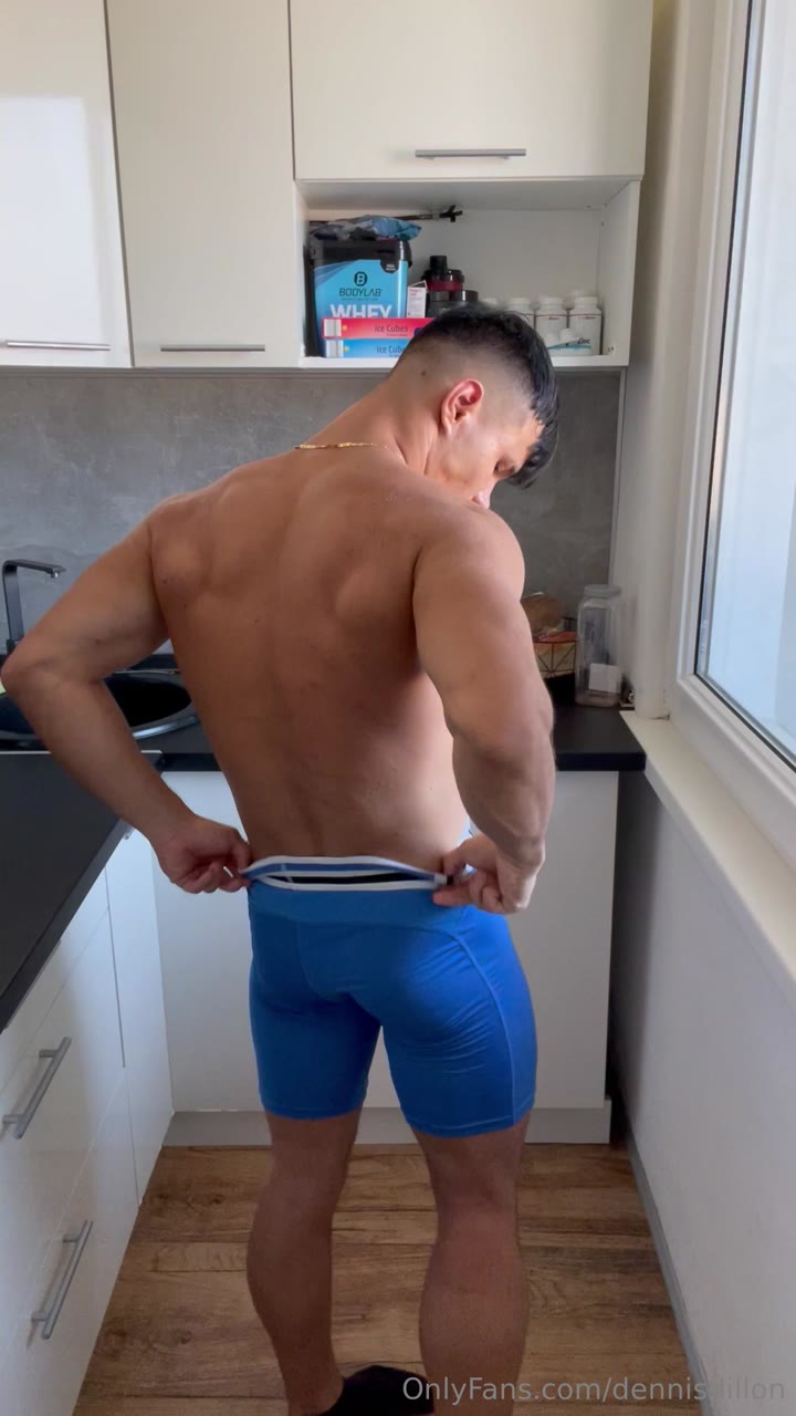56 Muscle 18 yo teen  Dennis Dillon dennisdillon onlyfans porn