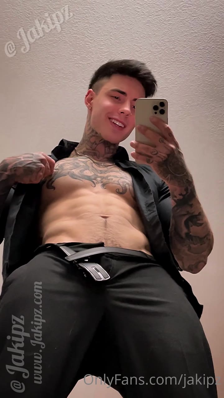 220 BIG COCK TIKTOKER JAKIPZ JAKE ANDRICH ONLYFANS PORN LEAKED