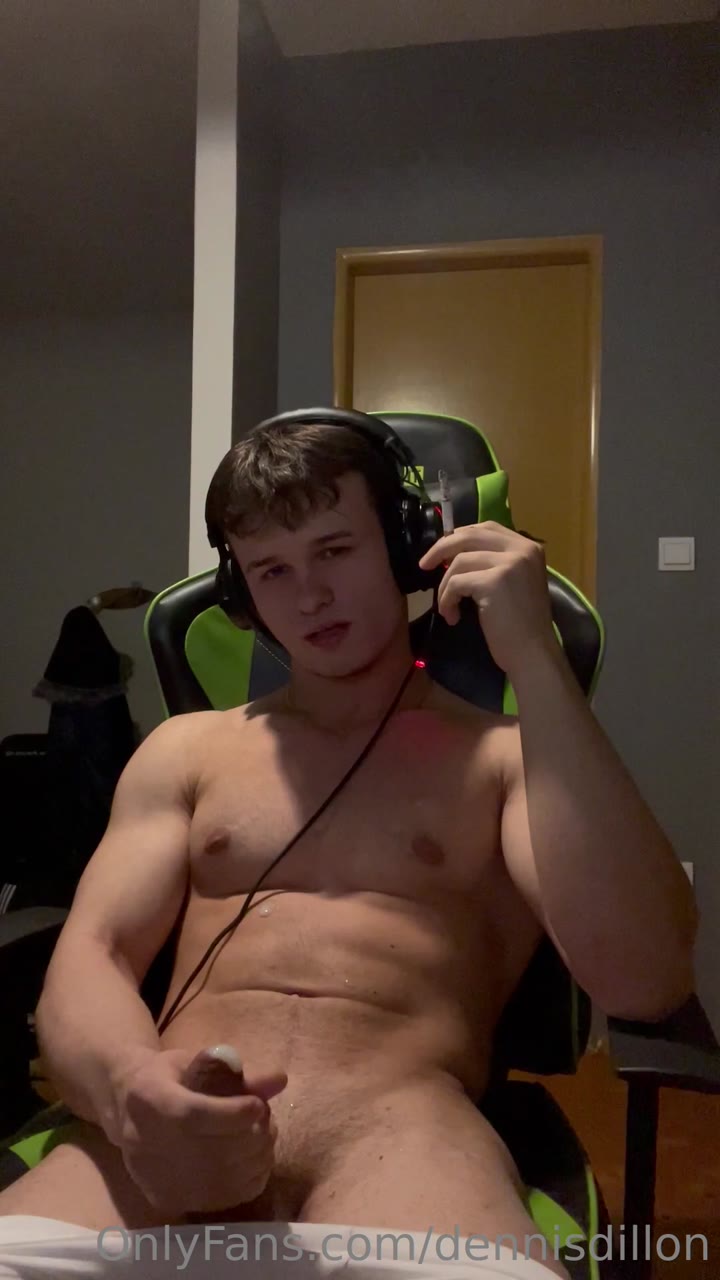 21 Muscle 18 yo teen  Dennis Dillon dennisdillon onlyfans porn