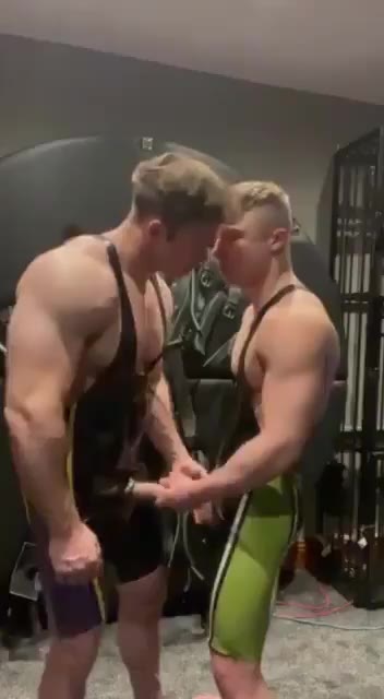 5  muscle cutie Jordan James jordanjames sucking cock