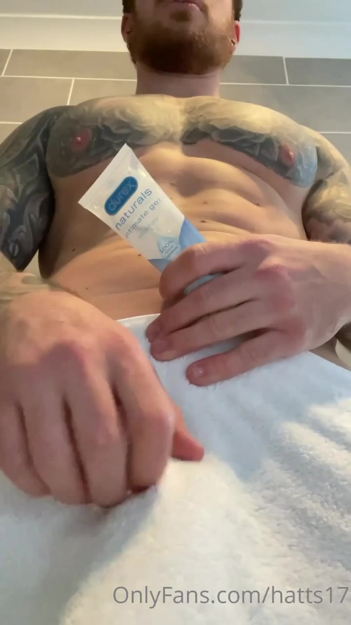 137 Tattooed Hottie Personal trainer Chris Hatton hatts17 leaked onlyfans porn