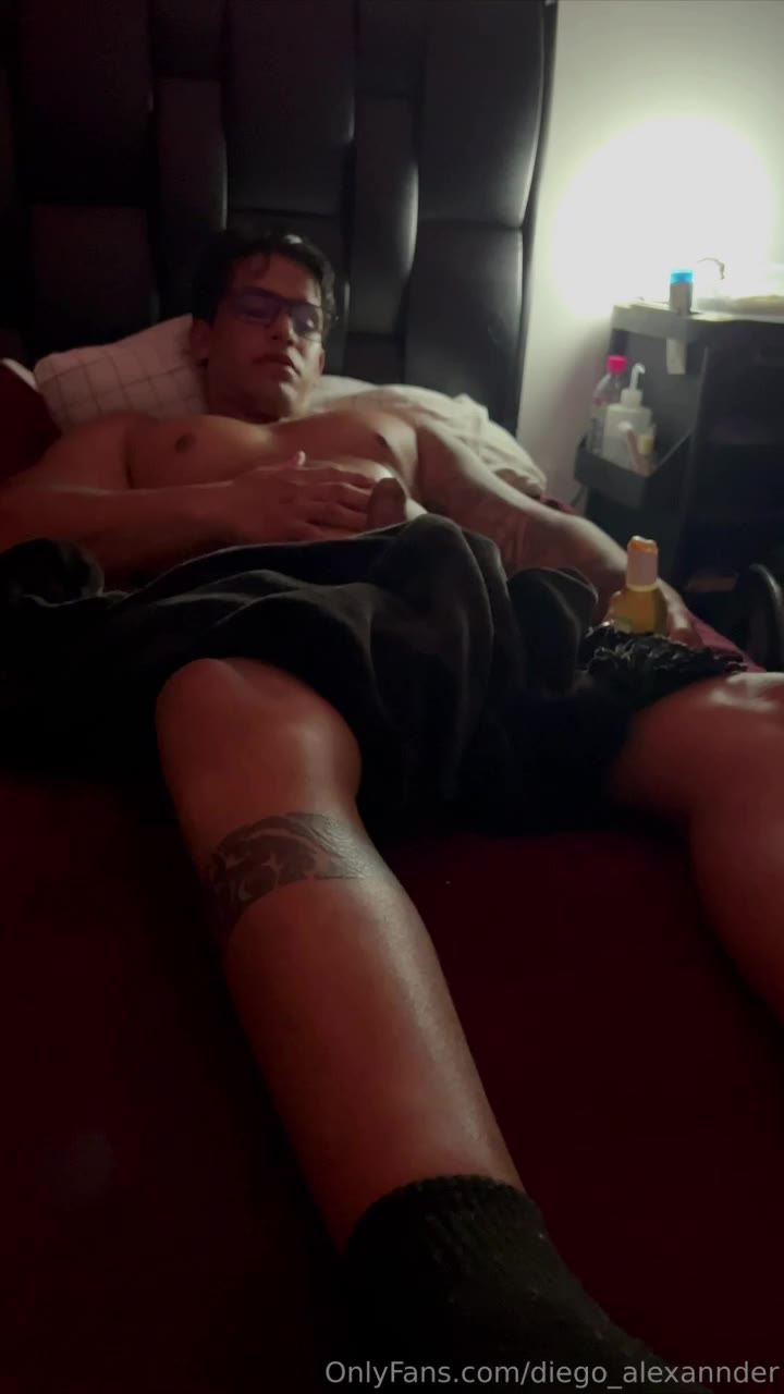 41 Disabled Latino hunk Diego Alexannder diego_alexannder onlyfans porn leaked