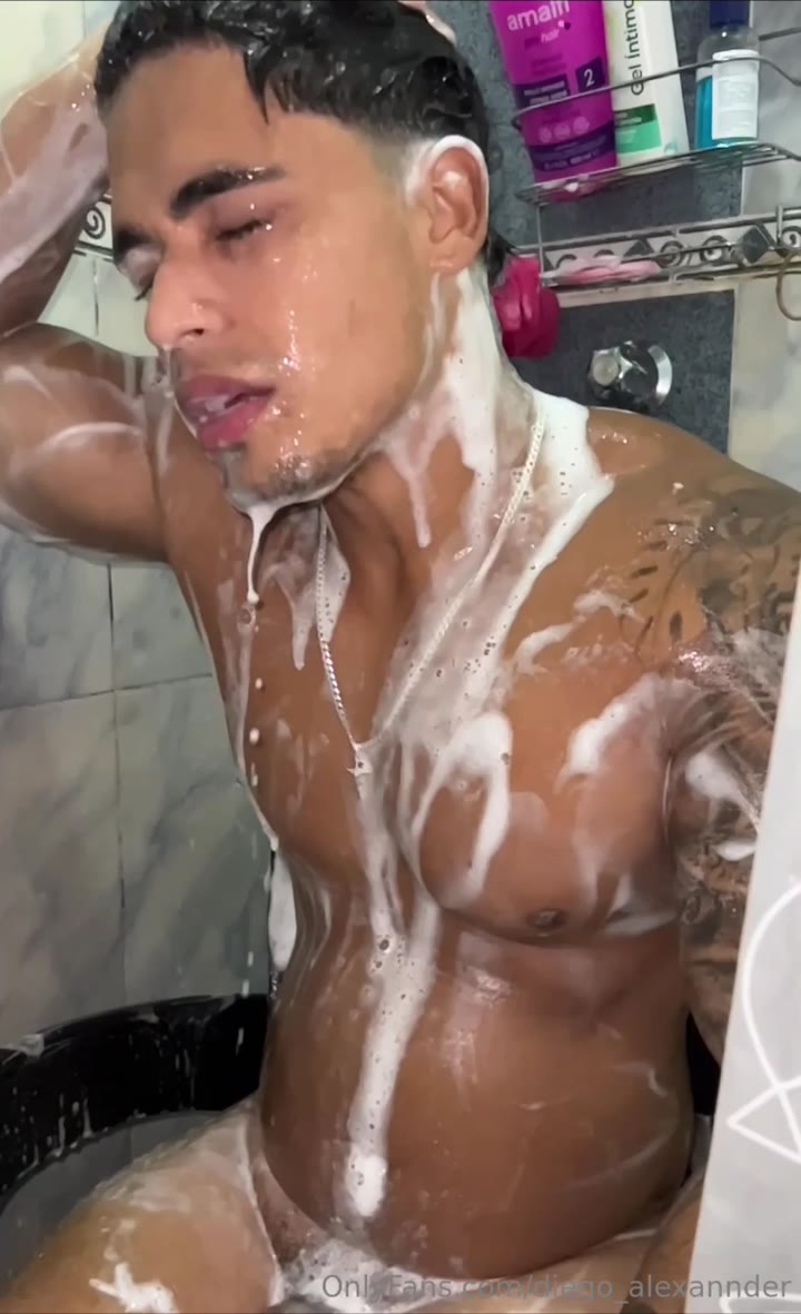 44 Disabled Latino hunk Diego Alexannder diego_alexannder onlyfans porn leaked