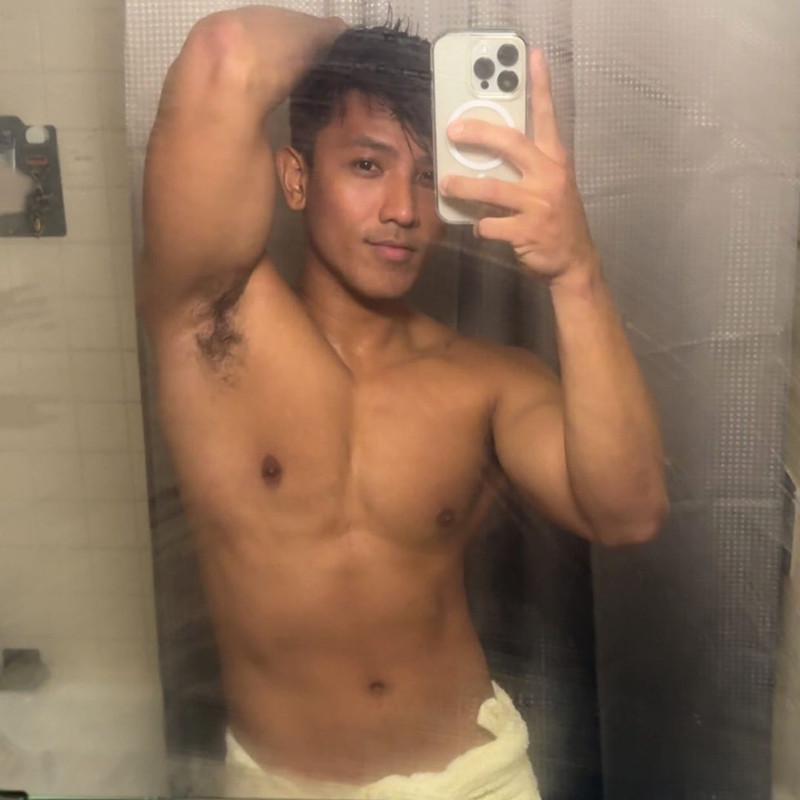 23 Asian twunk Luke Calip goldentwunk671 onlyfans porn