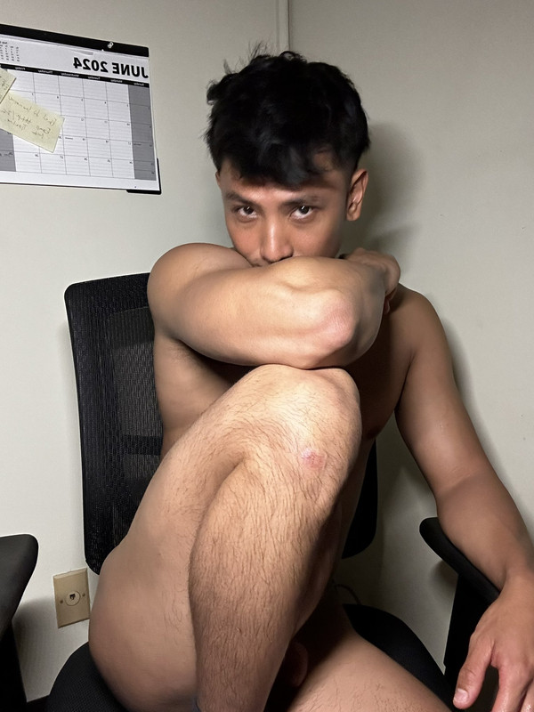 166 Asian twunk Luke Calip goldentwunk671 onlyfans porn