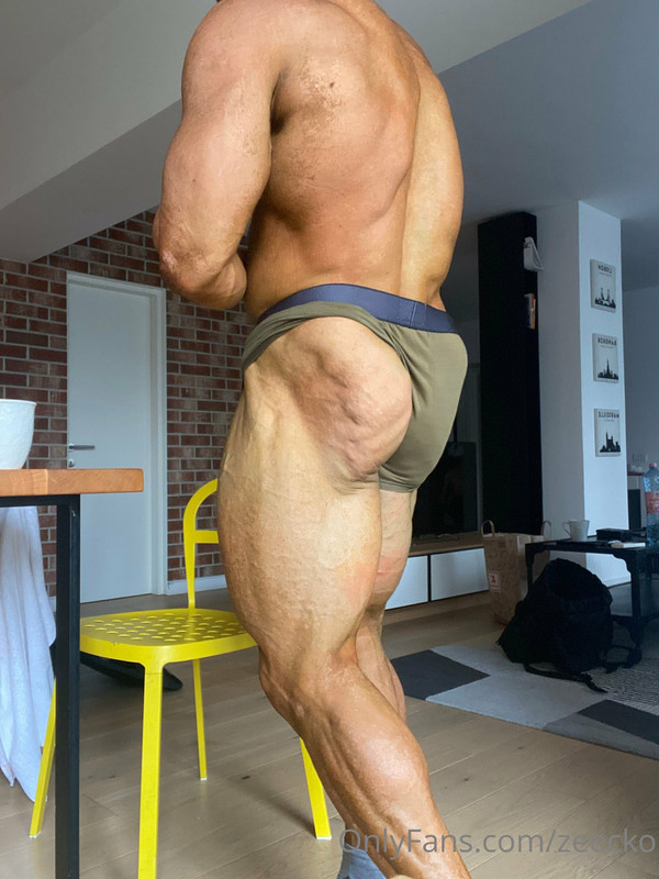 238 Massive bodybuilder Pavel Červinka zeecko onlyfans porn