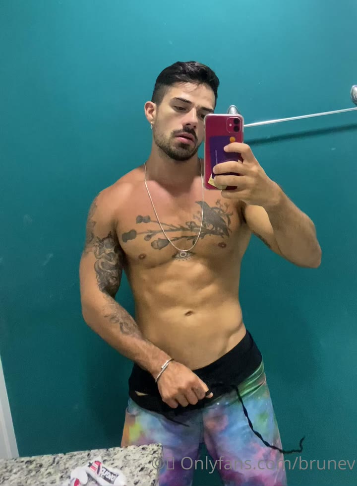 15 Brazilian hunk Brunev Onlyfans Porn LEAKED