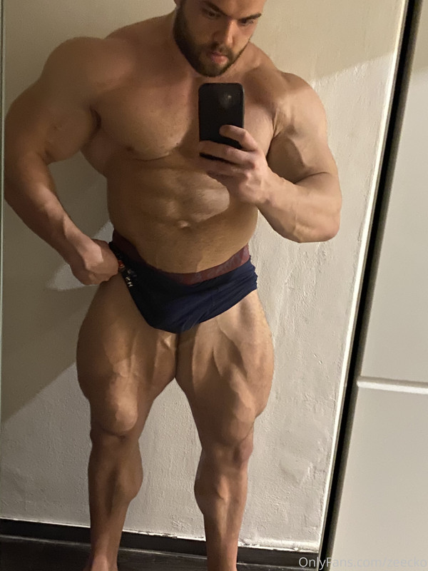 31 Massive bodybuilder Pavel Červinka zeecko onlyfans porn