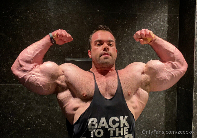 164 Massive bodybuilder Pavel Červinka zeecko onlyfans porn