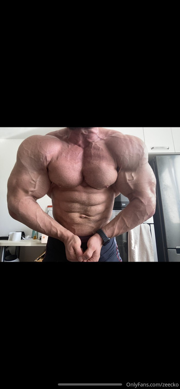 178 Massive bodybuilder Pavel Červinka zeecko onlyfans porn