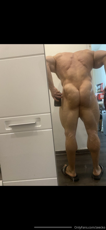 181 Massive bodybuilder Pavel Červinka zeecko onlyfans porn