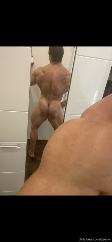188 Massive bodybuilder Pavel Červinka zeecko onlyfans porn