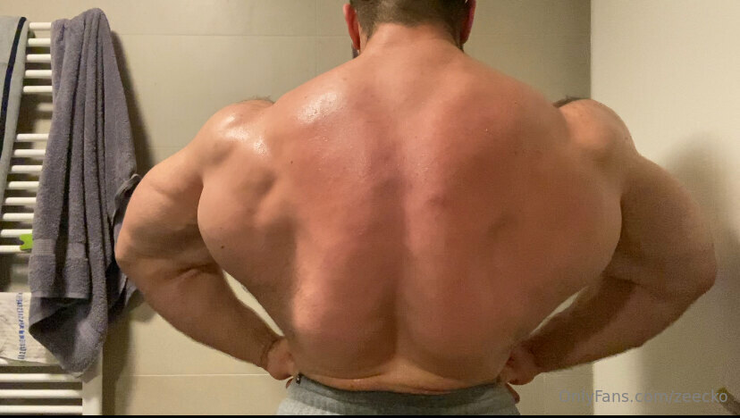 203 Massive bodybuilder Pavel Červinka zeecko onlyfans porn