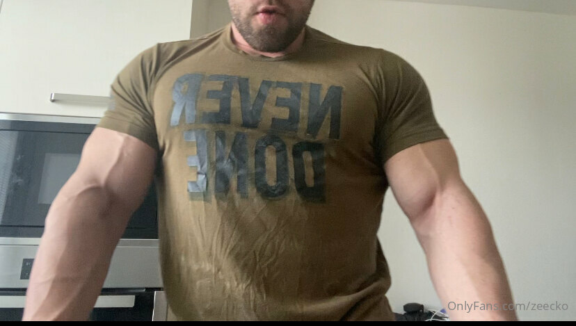 206 Massive bodybuilder Pavel Červinka zeecko onlyfans porn