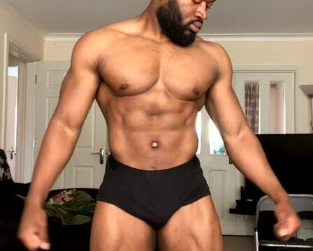 69 black Muscle stud Nwaezy_ Steven Gray OnlyFans porn