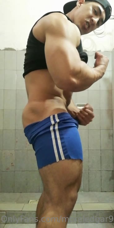 69 Latino hunk Edgar Morel moreledgar95 onlyfans porn