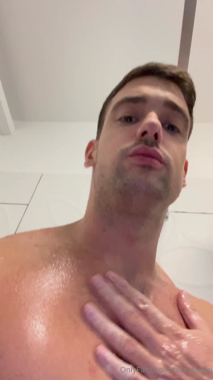 22 italian muscle stud Niccolo Neri niccoloneri big cock onlyfans porn